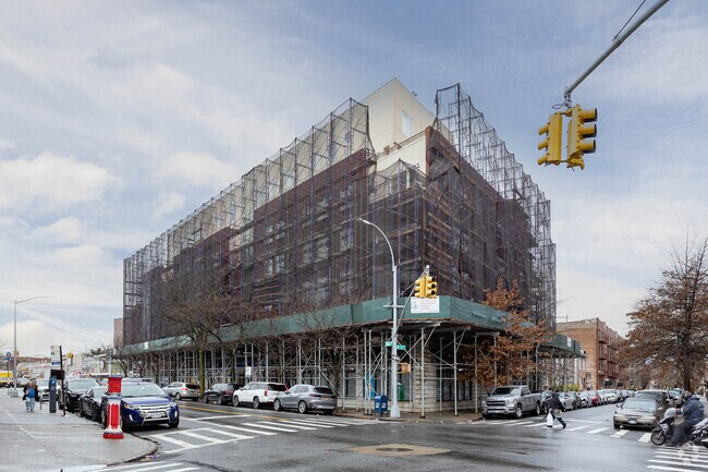 Building Photo - 331-339 Kings Hwy