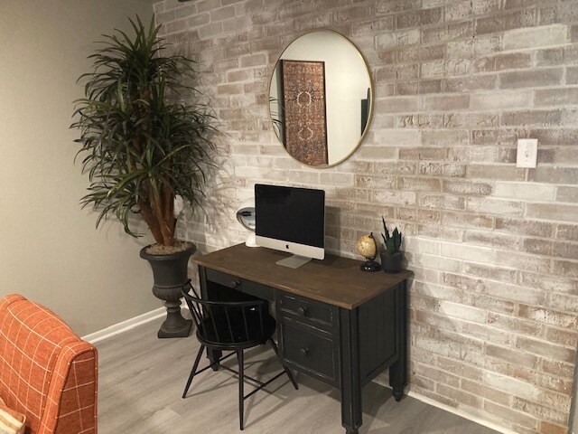 Foto del edificio - 6684 Lexington Dr