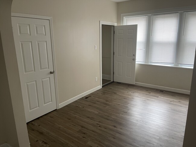 Foto del edificio - 2930 S Bonfield St