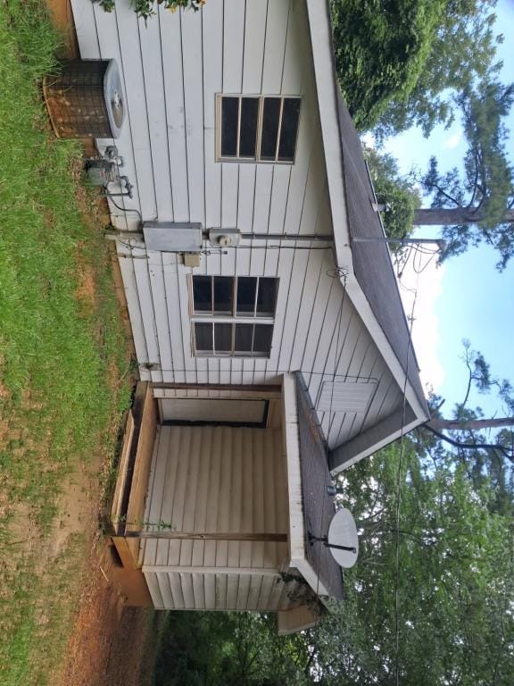 Primary Photo - 28 Red Bud St