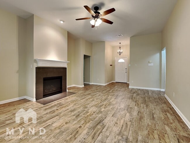 Foto del edificio - 2810 Orchid Tree Ln