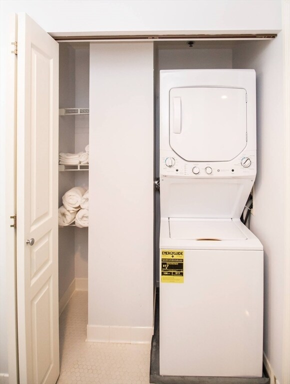 Foto del edificio - 1387 Washington St