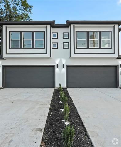 Building Photo - 1407 Barry Ave
