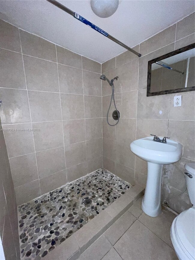 Foto del edificio - 1060 NW 47th St