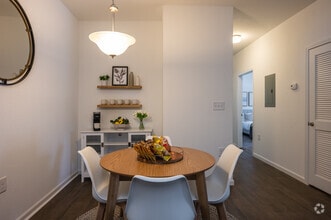 2BR, 2BA - Waters Edge