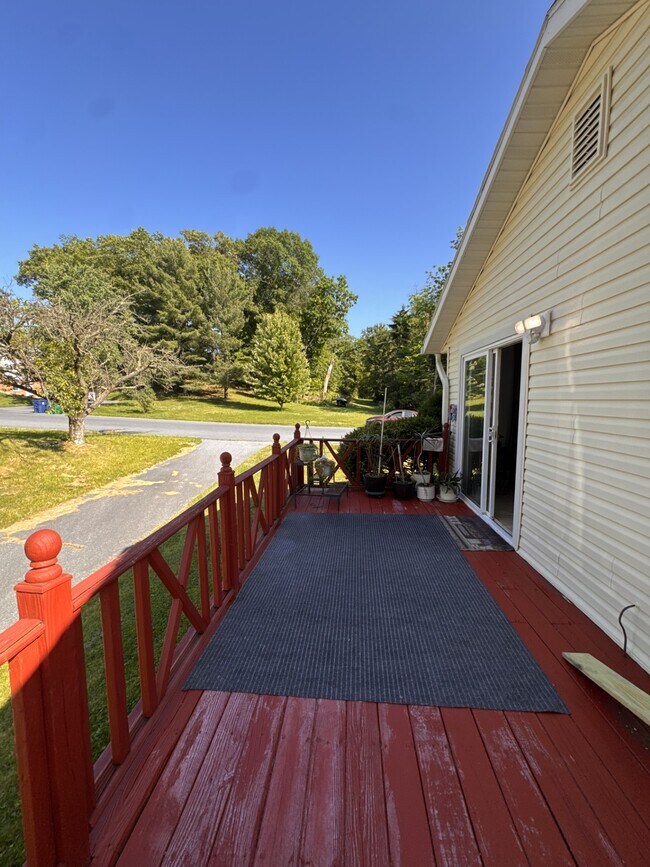 Foto del edificio - 4902 Creek Dr