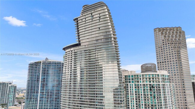 Foto del edificio - 300 Biscayne Blvd Way