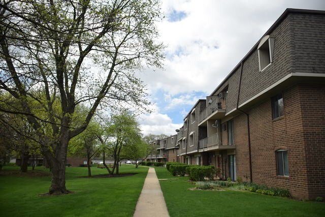 Primary Photo - 134 E Bailey Rd