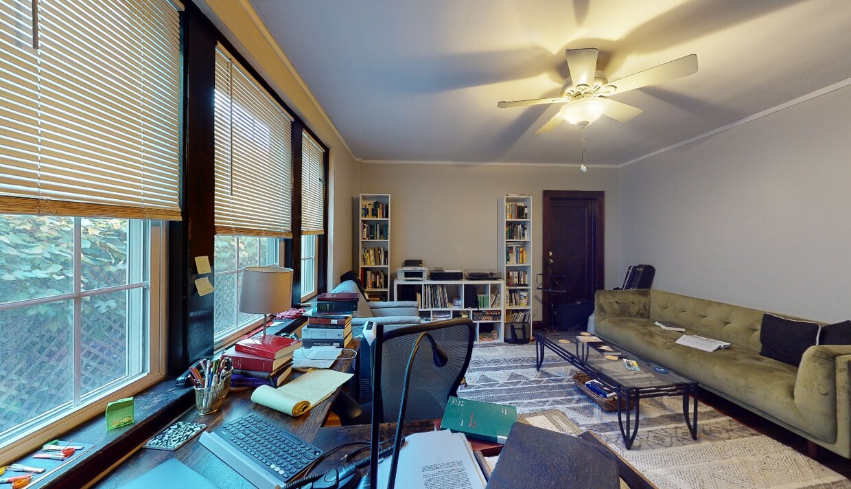 Foto principal - 119 College Ave