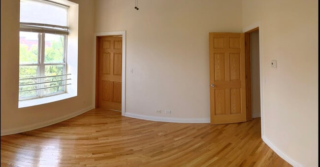 Building Photo - 1100 W Taylor St