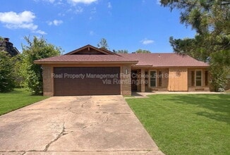 Building Photo - 1406 Strozier Ct