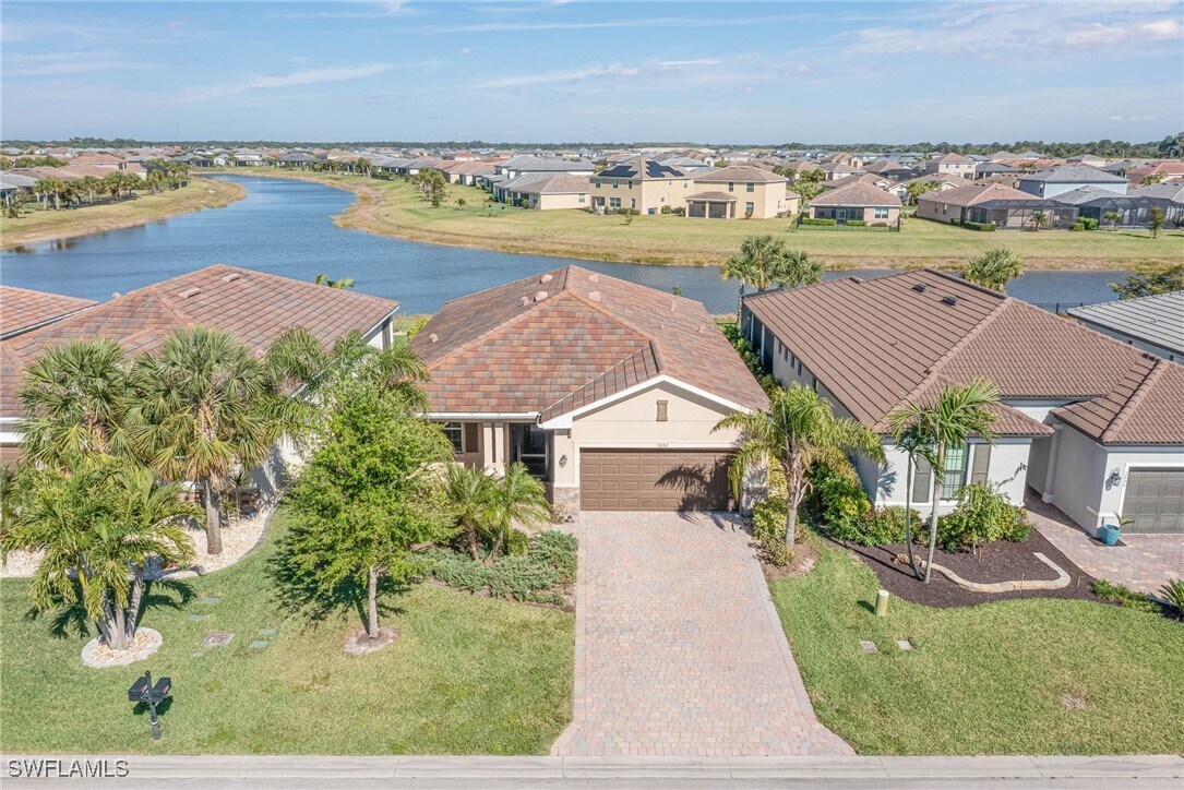 Foto principal - 3652 E Hampton Cir