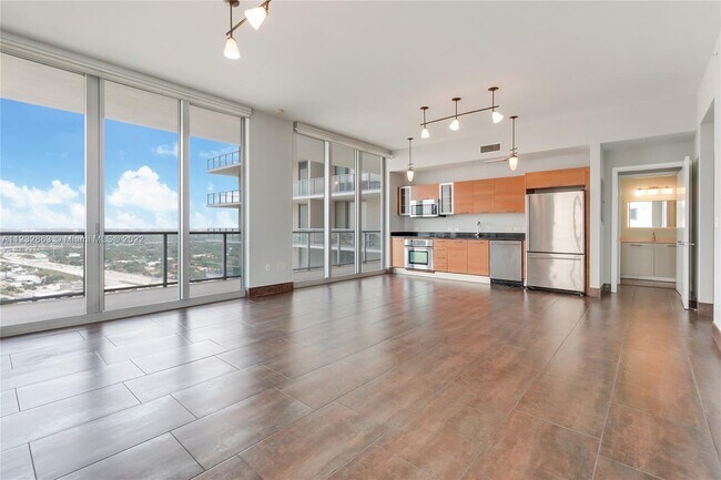 Foto del edificio - 3470 E Coast Ave