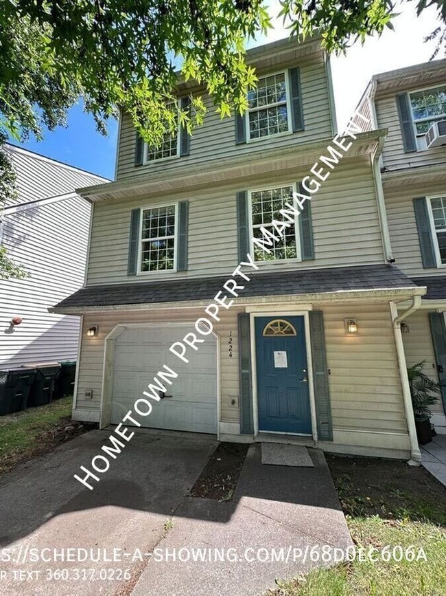 Building Photo - 1224 Cora St SE