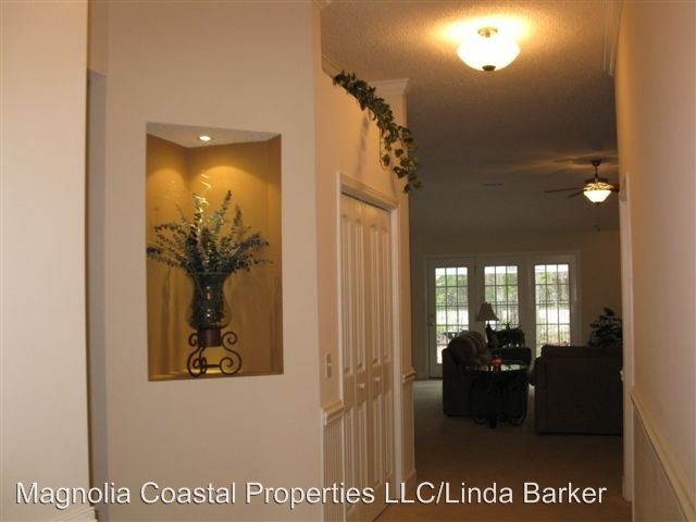 Building Photo - 4 br, 2 bath House - 609 Marshview Drive