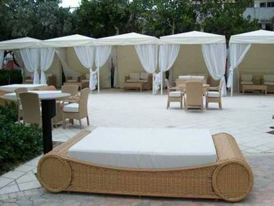 Building Photo - 3000 S Ocean Dr