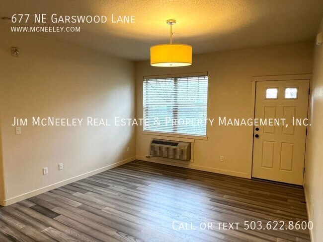 Foto del edificio - 677 NE Garswood Ln