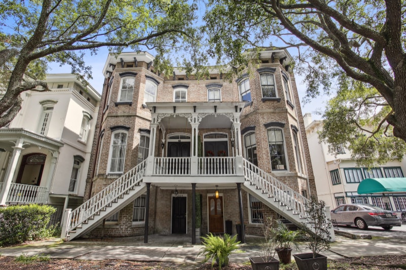 Primary Photo - 208 W Hall St
