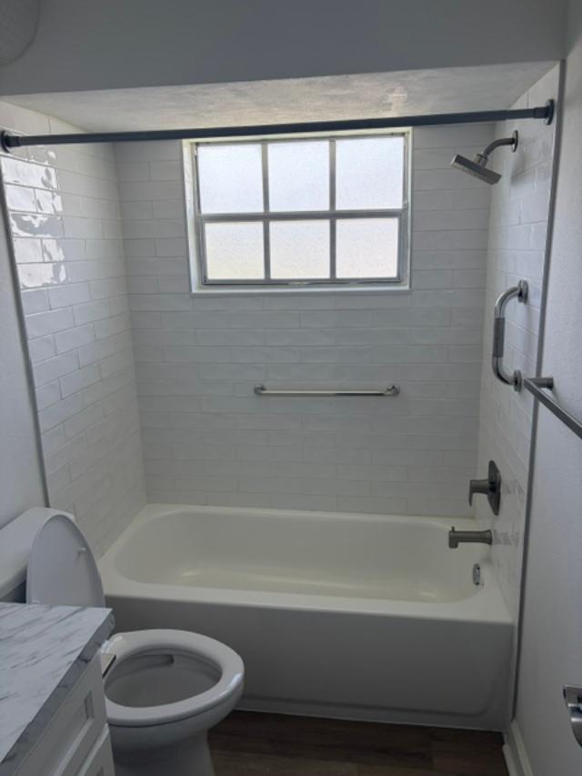 Foto del edificio - 4208 Hampton Dr