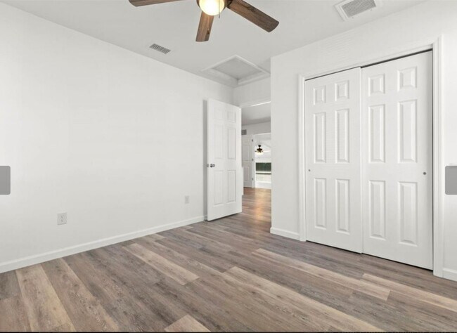 Building Photo - 3723 Temple St