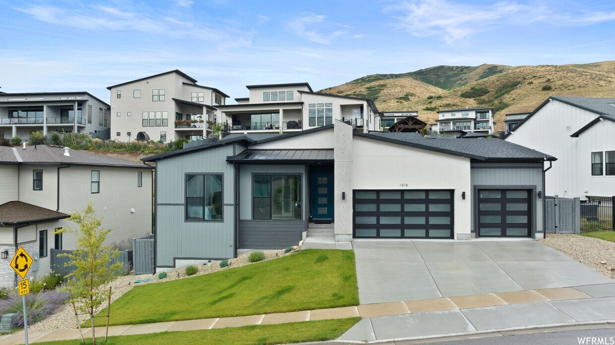 Foto principal - 1874 Oakridge Dr