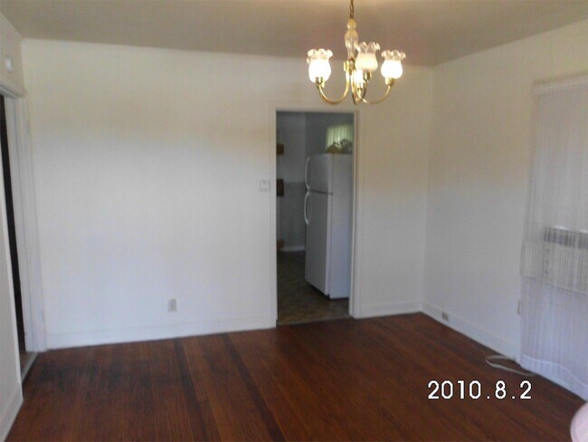 Building Photo - 1521 Wilson St