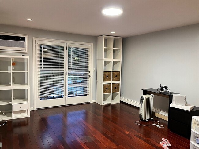 Foto del edificio - 610 S Franklin St