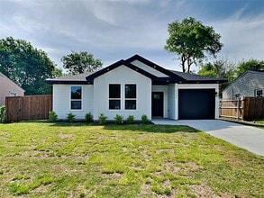 Building Photo - 2754 Scotland Dr