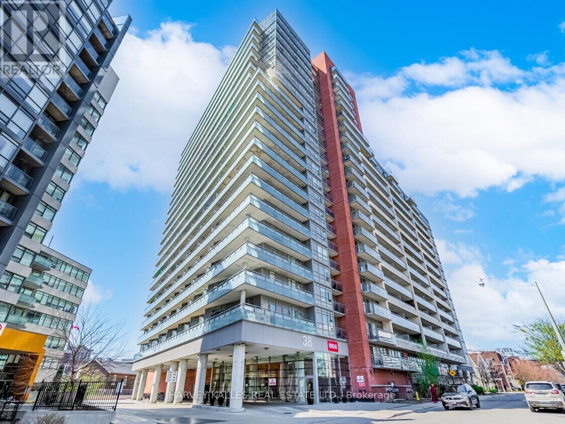 Photo principale - 38-838 Joe Shuster Way