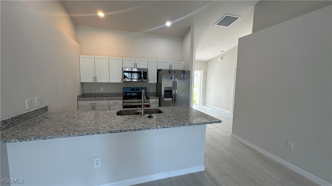 Foto del edificio - 2810 SW 7th Pl