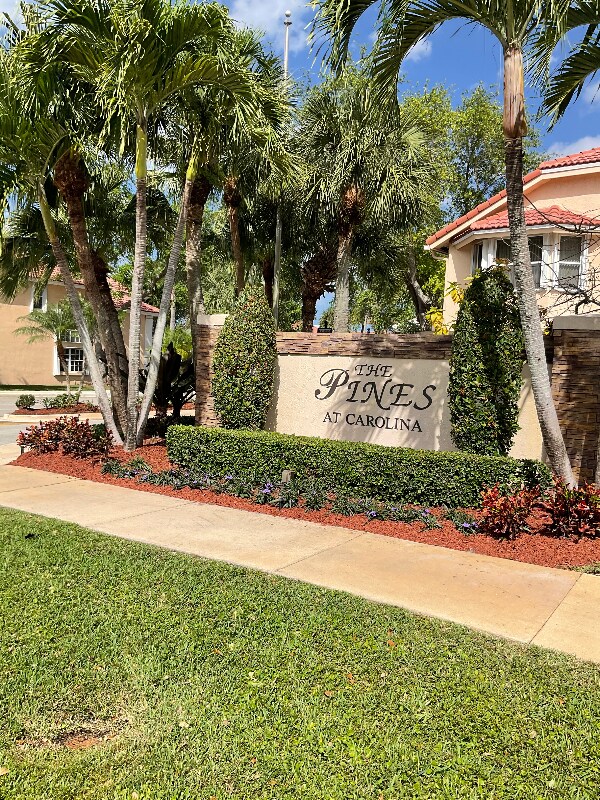 Primary Photo - 2656 NW 69th Ave