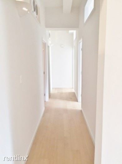 Foto del edificio - 210 E 22nd St
