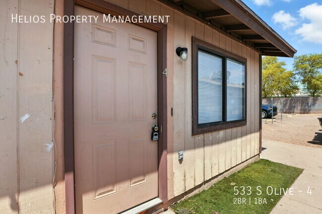 Building Photo - 533 S Olive
