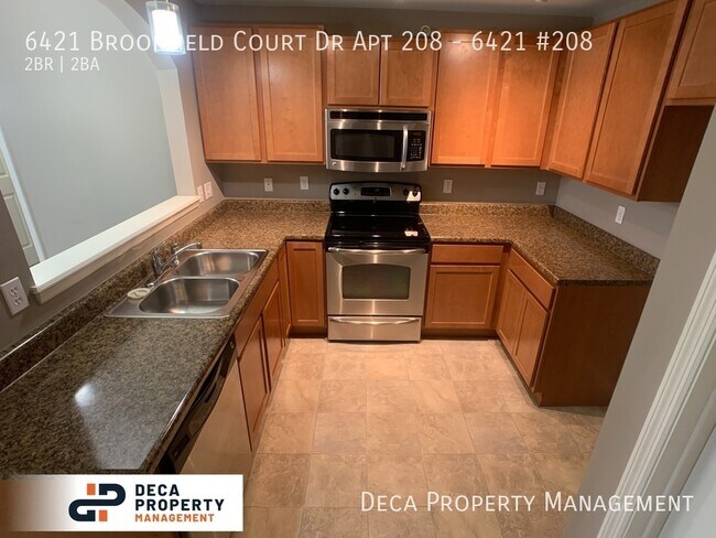 Building Photo - 2 Bedroom Apartment