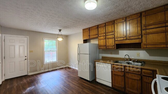 Foto del edificio - 634 Morton Ct