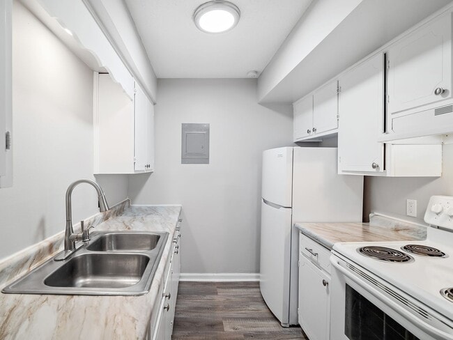 Interior Photo - Grant Street Apartments