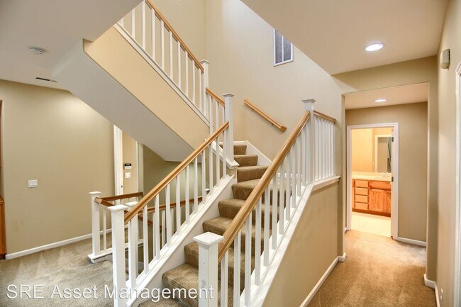 Building Photo - 4 br, 4 bath House - 232 Meadow Pine Pl