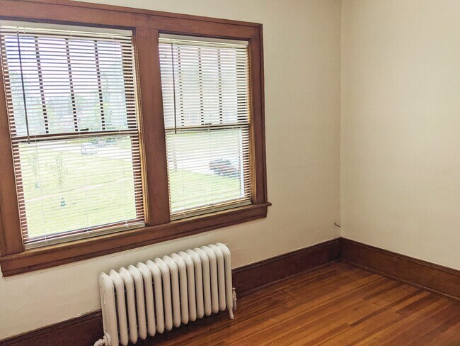 Foto del edificio - 544 Highland Ave SW