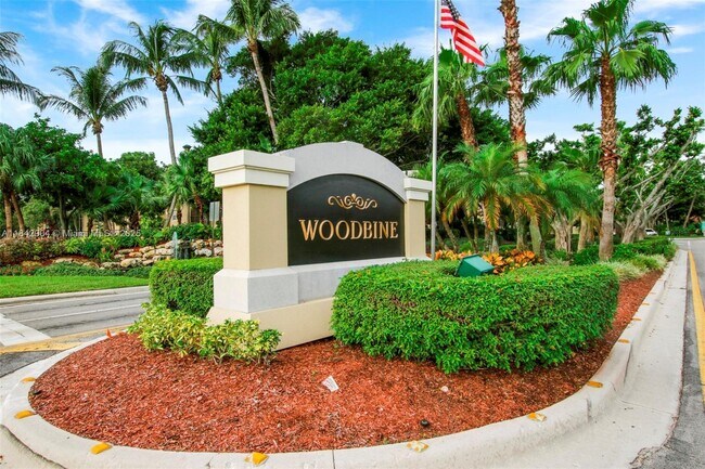 Foto del edificio - 6047 Seminole Gardens Cir