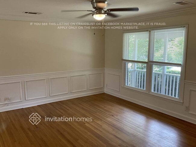Building Photo - 4001 Abbeydale Dr