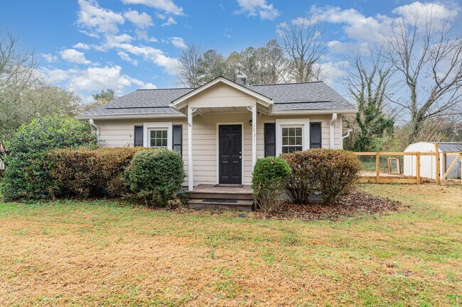 Foto del edificio - 7831 Summerfield Rd