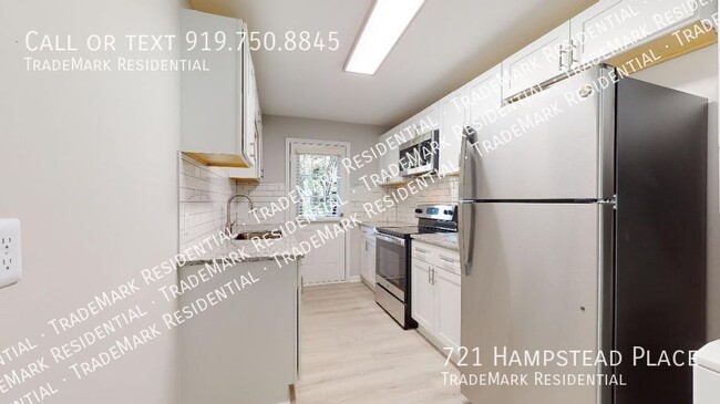 Building Photo - 721 Hampstead Pl