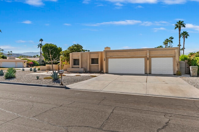 Foto del edificio - 45469 Cielito Dr