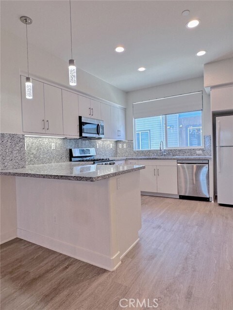 Foto del edificio - 9050 Garvey Ave