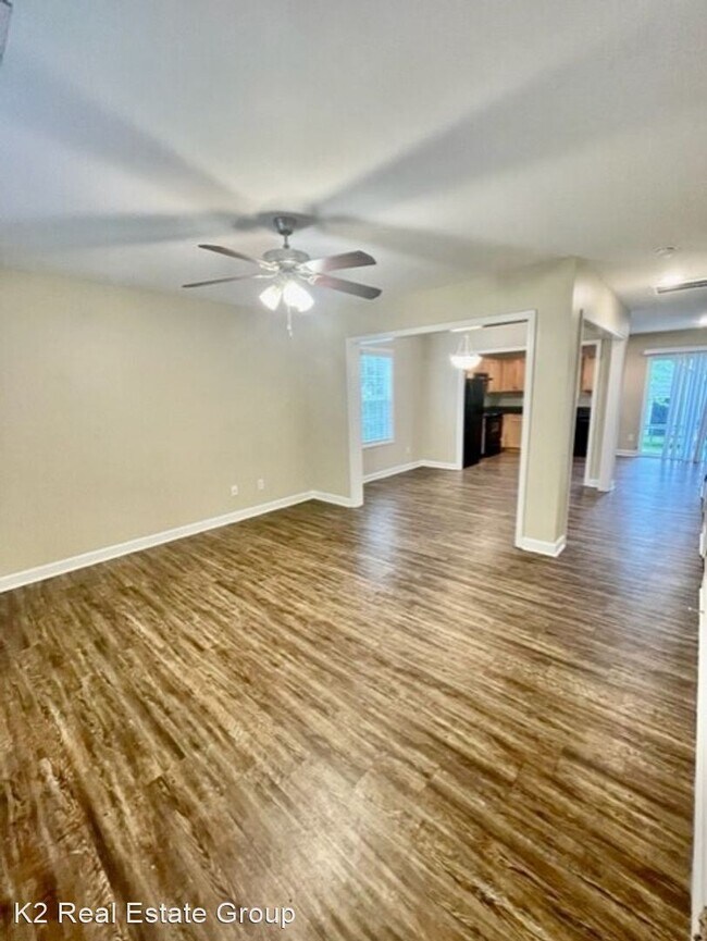 Building Photo - 3 br, 2.5 bath House - 905 Cedar Street