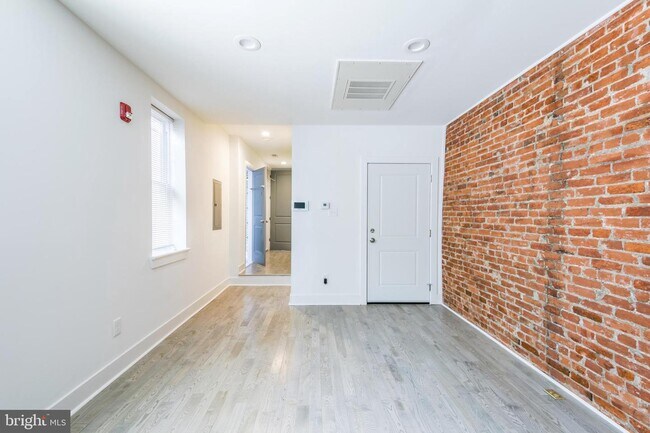 Building Photo - 2731 Cecil B. Moore Ave