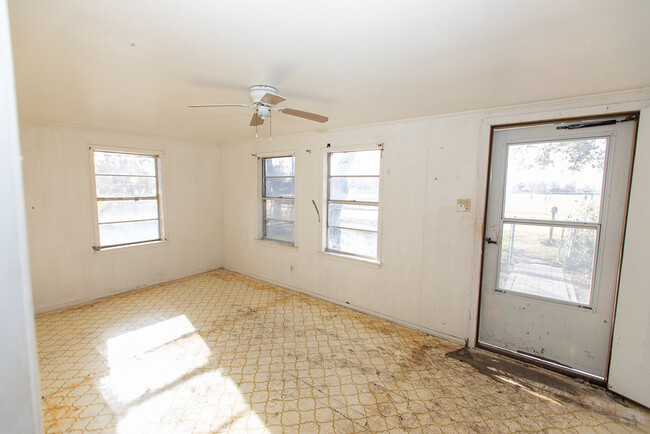 Building Photo - 448 Peach St