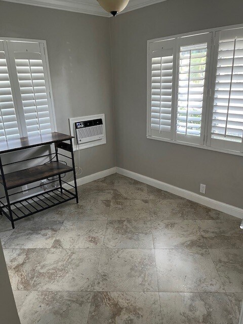 Foto del edificio - 4201 Bougainvilla Dr