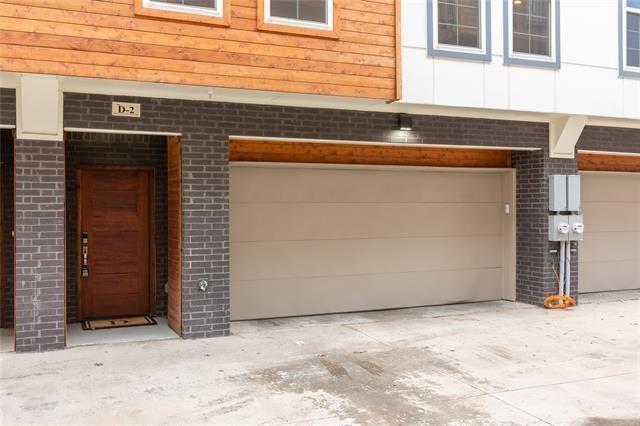 Building Photo - 2318 Stutz Dr
