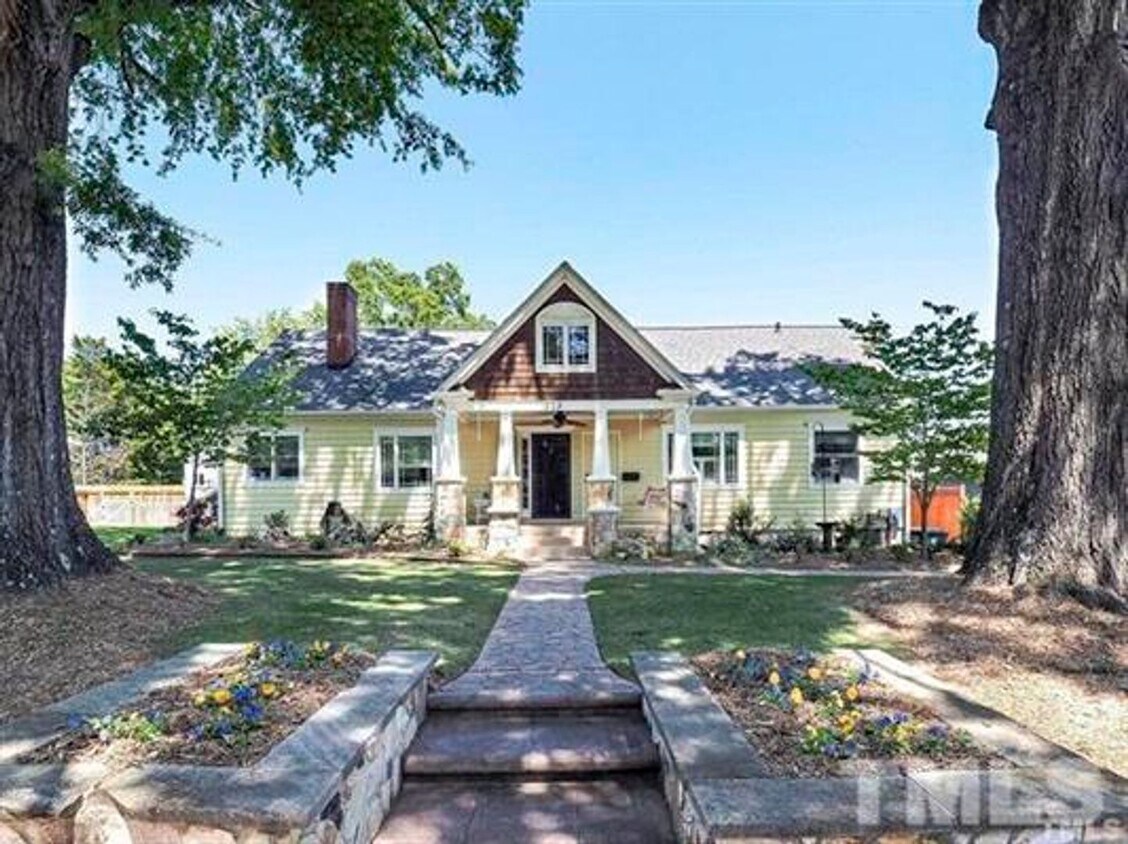 Foto principal - 113 Urban Drive - Bev Roberts Rentals and ...